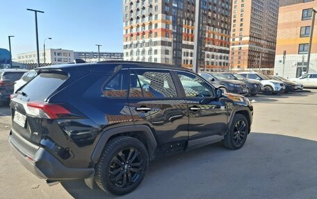 Toyota RAV4, 2019 год, 3 300 000 рублей, 17 фотография