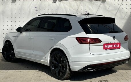 Volkswagen Touareg III, 2020 год, 4 490 000 рублей, 5 фотография