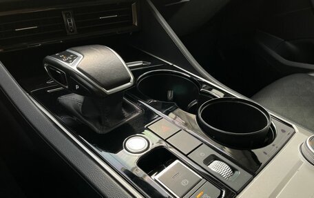 Volkswagen Touareg III, 2020 год, 4 490 000 рублей, 16 фотография