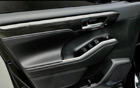 Toyota Highlander, 2026 год, 6 050 000 рублей, 12 фотография