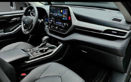 Toyota Highlander, 2026 год, 6 050 000 рублей, 15 фотография