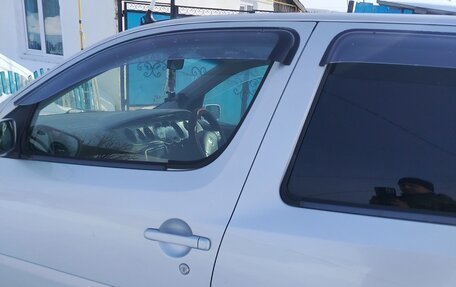 Daihatsu YRV I, 2002 год, 230 000 рублей, 6 фотография