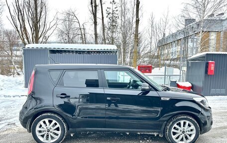 KIA Soul II рестайлинг, 2018 год, 1 299 000 рублей, 8 фотография