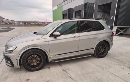 Volkswagen Tiguan II, 2018 год, 2 890 000 рублей, 8 фотография