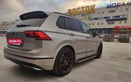 Volkswagen Tiguan II, 2018 год, 2 890 000 рублей, 4 фотография