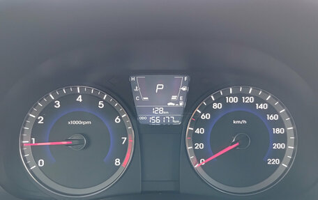 Hyundai Solaris II рестайлинг, 2011 год, 760 000 рублей, 16 фотография