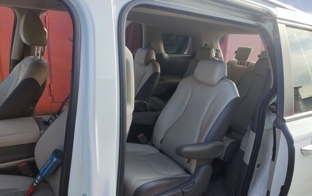 KIA Carnival, 2020 год, 3 650 000 рублей, 28 фотография