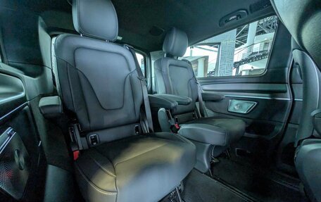 Mercedes-Benz V-Класс, 2024 год, 17 990 000 рублей, 10 фотография