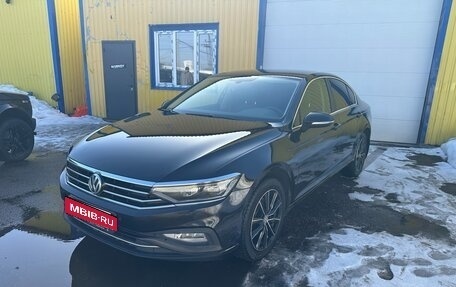 Volkswagen Passat B8 рестайлинг, 2020 год, 2 250 000 рублей, 1 фотография