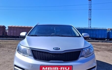 KIA Rio III рестайлинг, 2015 год, 950 000 рублей, 1 фотография