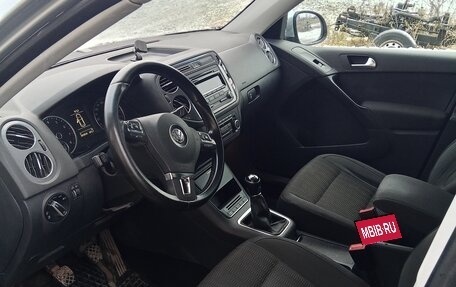 Volkswagen Tiguan I, 2011 год, 900 000 рублей, 5 фотография