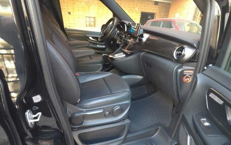 Mercedes-Benz V-Класс, 2021 год, 7 200 000 рублей, 9 фотография