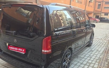 Mercedes-Benz V-Класс, 2021 год, 7 200 000 рублей, 2 фотография