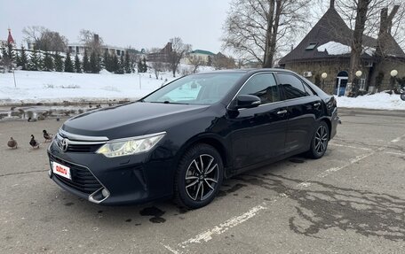 Toyota Camry, 2016 год, 1 870 000 рублей, 2 фотография