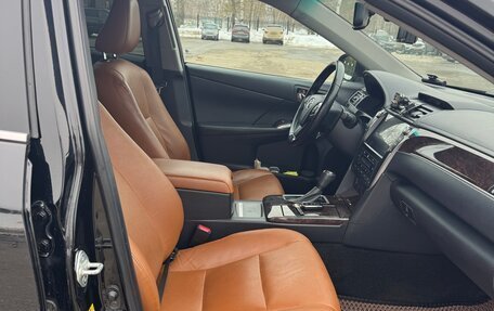 Toyota Camry, 2016 год, 1 870 000 рублей, 8 фотография