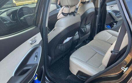 Hyundai Santa Fe III рестайлинг, 2018 год, 2 400 000 рублей, 18 фотография