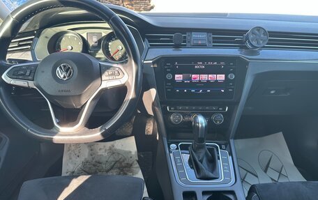 Volkswagen Passat B8 рестайлинг, 2020 год, 2 250 000 рублей, 14 фотография