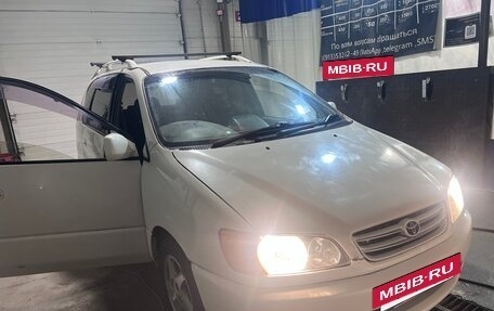 Toyota Ipsum II, 1999 год, 475 000 рублей, 7 фотография