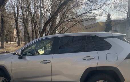 Toyota RAV4, 2022 год, 3 500 000 рублей, 3 фотография