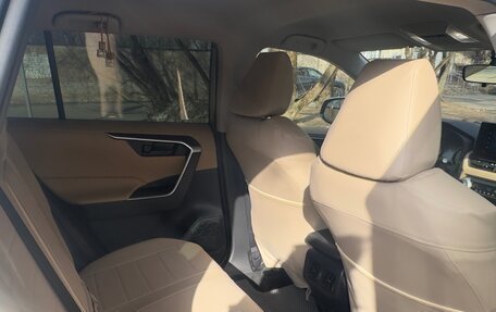 Toyota RAV4, 2022 год, 3 500 000 рублей, 6 фотография