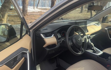 Toyota RAV4, 2022 год, 3 500 000 рублей, 4 фотография