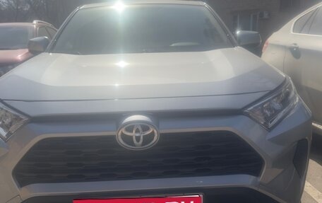 Toyota RAV4, 2022 год, 3 500 000 рублей, 11 фотография