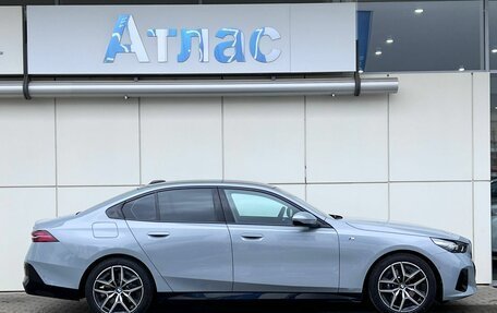 BMW 5 серия, 2025 год, 8 490 000 рублей, 7 фотография