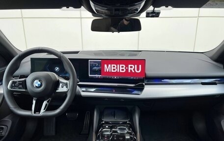 BMW 5 серия, 2025 год, 8 490 000 рублей, 11 фотография