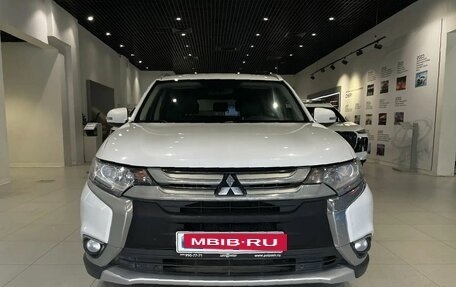 Mitsubishi Outlander III рестайлинг 3, 2017 год, 1 790 000 рублей, 2 фотография