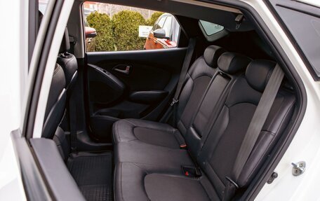 Hyundai ix35 I рестайлинг, 2013 год, 1 355 000 рублей, 17 фотография