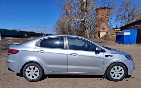 KIA Rio III рестайлинг, 2015 год, 950 000 рублей, 2 фотография