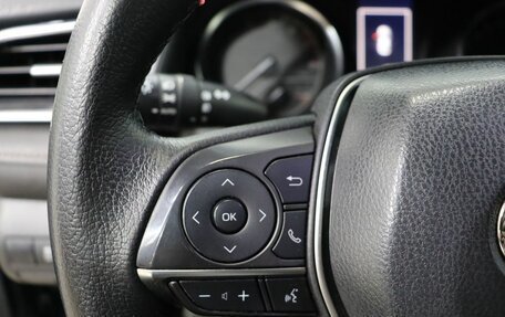 Toyota Camry, 2018 год, 2 600 000 рублей, 16 фотография