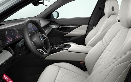 BMW 5 серия, 2025 год, 8 490 000 рублей, 2 фотография