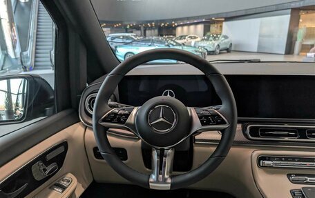 Mercedes-Benz V-Класс, 2024 год, 17 990 000 рублей, 13 фотография