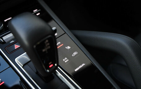 Porsche Cayenne III, 2019 год, 5 999 000 рублей, 20 фотография