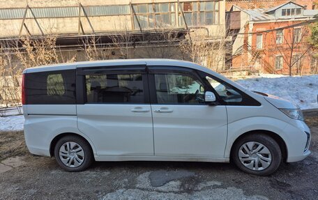 Honda Stepwgn IV, 2016 год, 1 700 000 рублей, 2 фотография