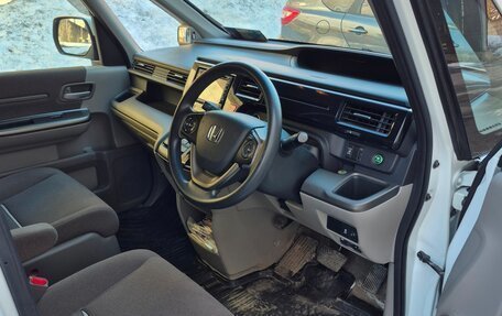 Honda Stepwgn IV, 2016 год, 1 700 000 рублей, 10 фотография