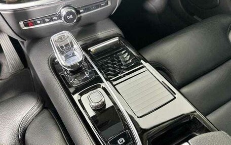 Volvo S60 III, 2022 год, 3 490 000 рублей, 7 фотография