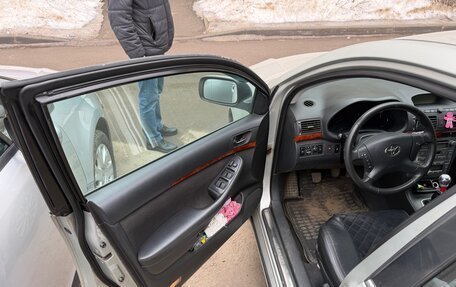 Toyota Avensis III рестайлинг, 2006 год, 650 000 рублей, 9 фотография