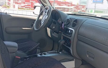 Jeep Liberty (North America) I, 2006 год, 590 000 рублей, 2 фотография