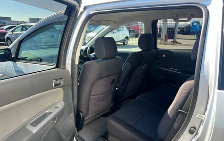 Toyota Wish II, 2004 год, 849 999 рублей, 18 фотография