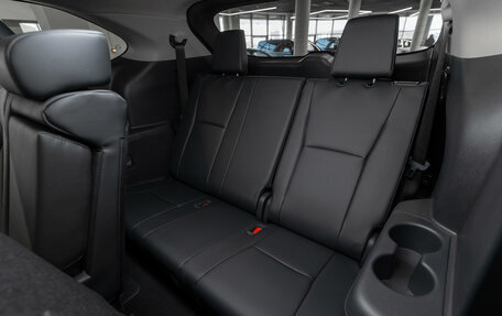 Toyota Highlander, 2026 год, 5 900 000 рублей, 17 фотография