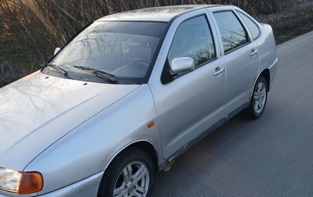 Volkswagen Polo III рестайлинг, 1996 год, 63 000 рублей, 2 фотография