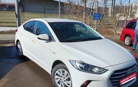 Hyundai Elantra VI рестайлинг, 2016 год, 1 350 000 рублей, 9 фотография