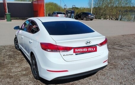 Hyundai Elantra VI рестайлинг, 2016 год, 1 350 000 рублей, 4 фотография