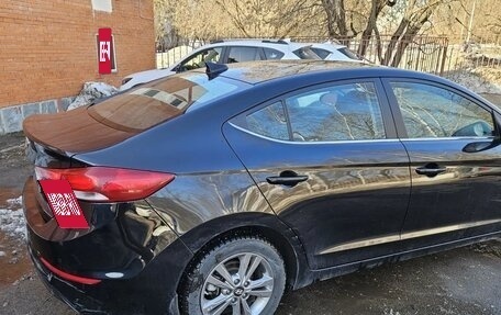 Hyundai Elantra VI рестайлинг, 2017 год, 1 100 000 рублей, 5 фотография