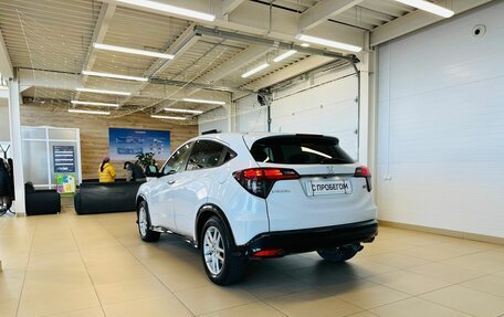 Honda Vezel, 2018 год, 1 899 000 рублей, 4 фотография