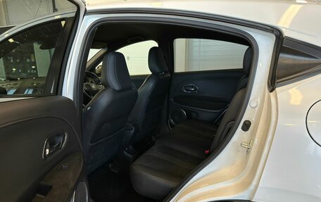 Honda Vezel, 2018 год, 1 899 000 рублей, 17 фотография