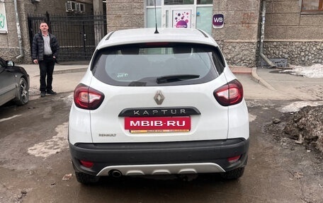 Renault Kaptur I рестайлинг, 2019 год, 850 000 рублей, 3 фотография