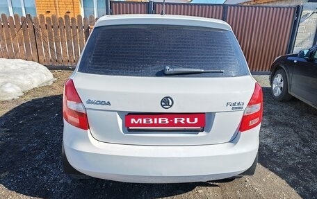 Skoda Fabia II, 2010 год, 650 000 рублей, 2 фотография